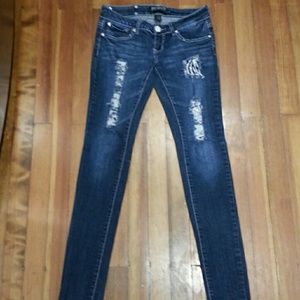 Premiere Distressed Jeans